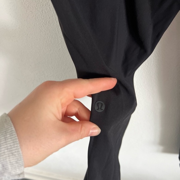 Lululemon On the Fly Jogger, size 4 - Picture 4 of 5